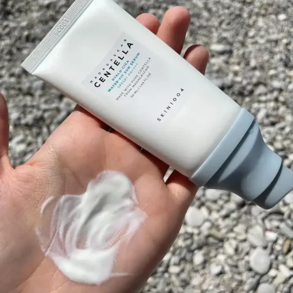 سرم ضد آفتاب سنتلا SPF50 اسکین 1004 Skin